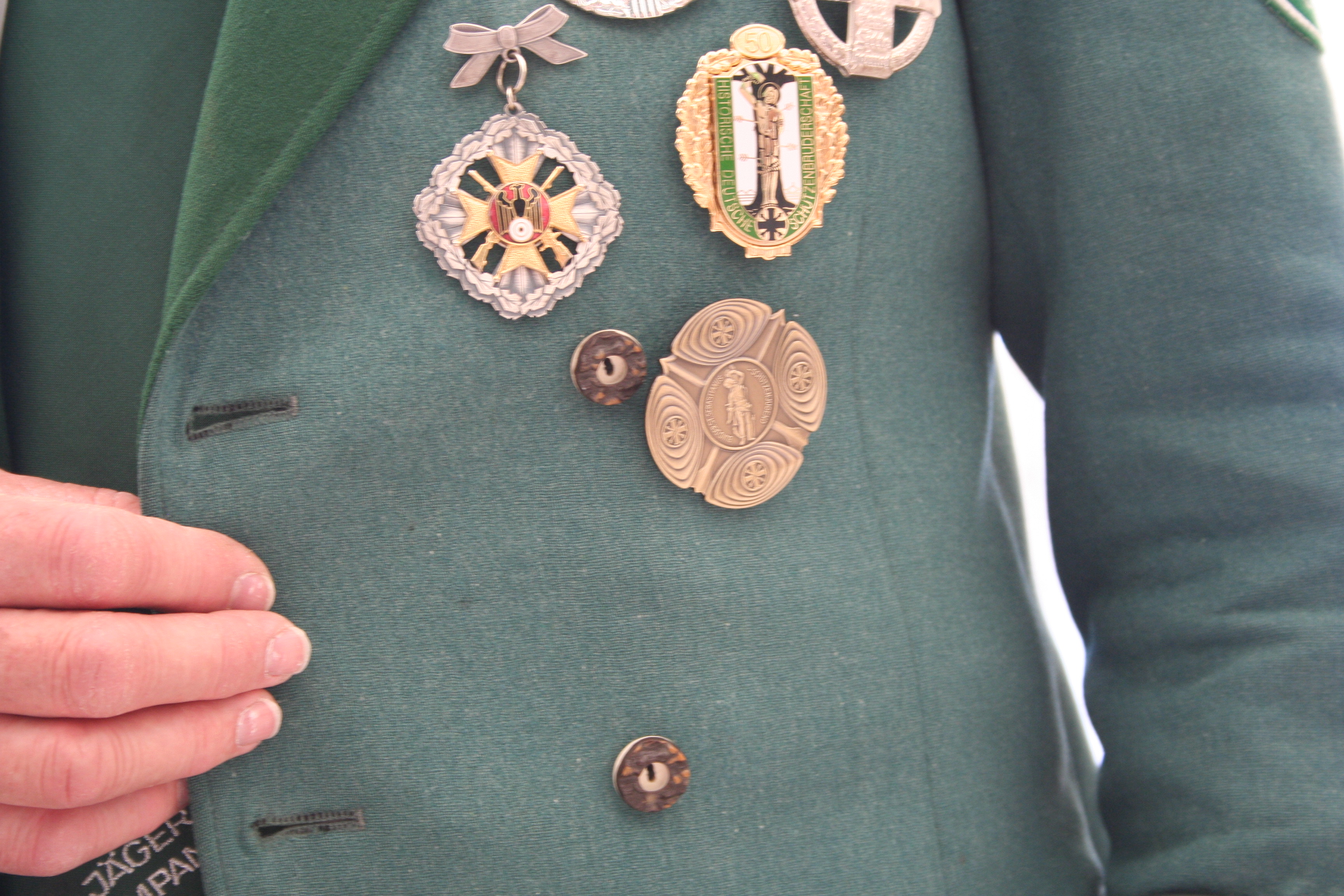 28 So sieht der Orden aus Schützenbruderschaft Serm