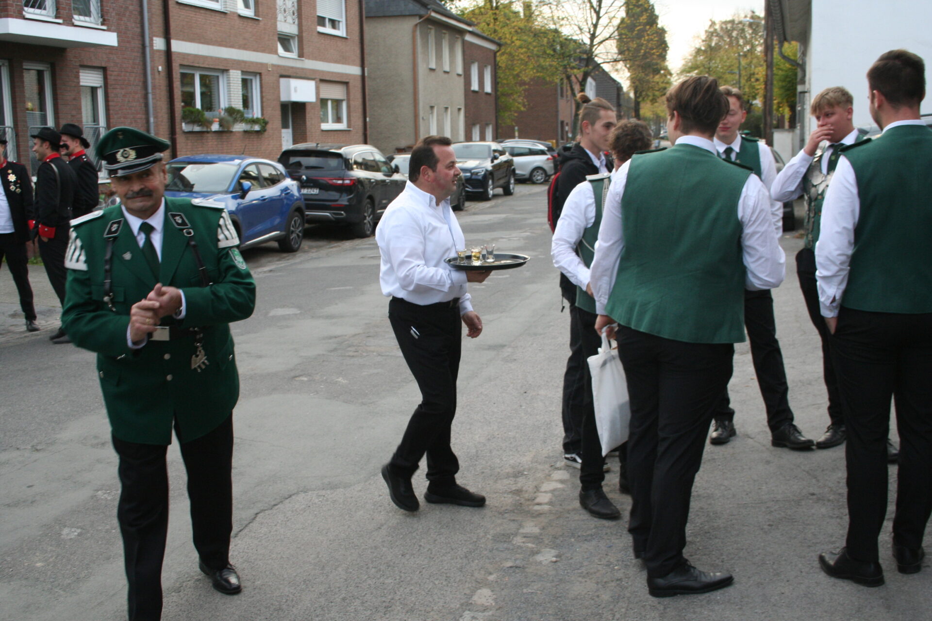 1) Willkommensgruß der Wirtin Schützenbruderschaft Serm