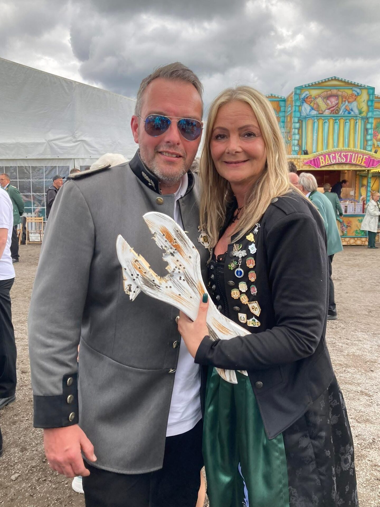 Schützenkönigin Carmen Kaiser mit Tino Klasen