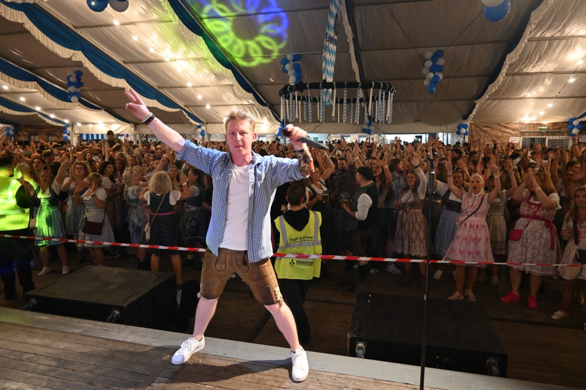 Oktoberfest 2025 im Festzelt